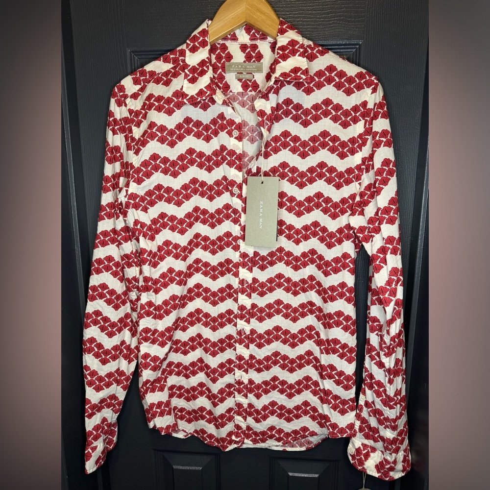 Zara red fan print button down size medium new with tags​ - Picture 2 of 10